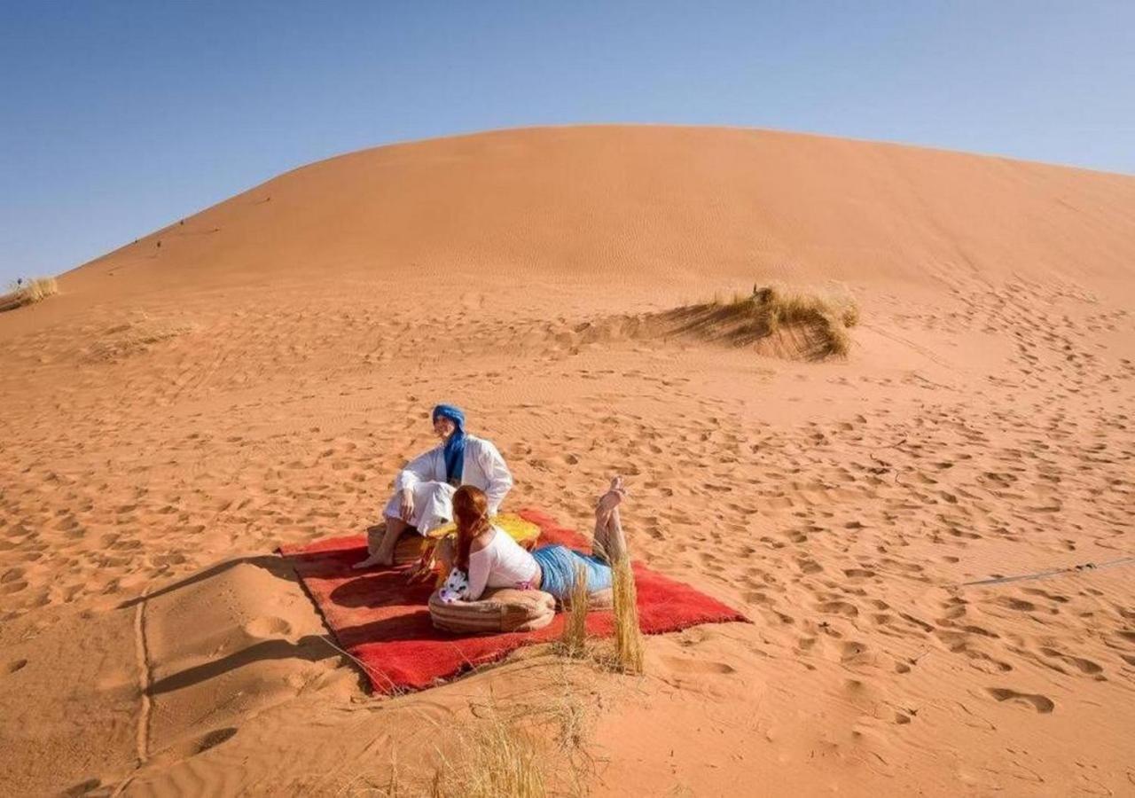 Bed and Breakfast Camp Sahara Majestic M'Hamid Esterno foto